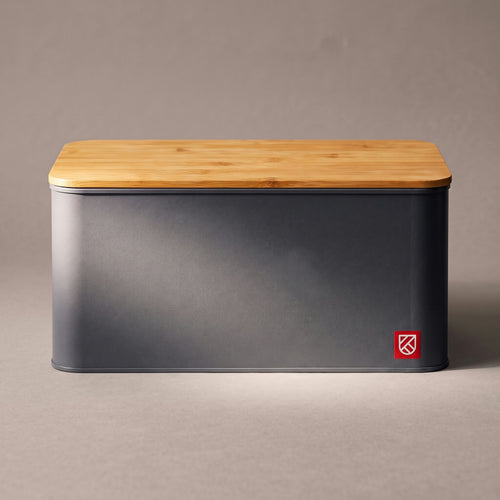 Bread box with bamboo lid, front view